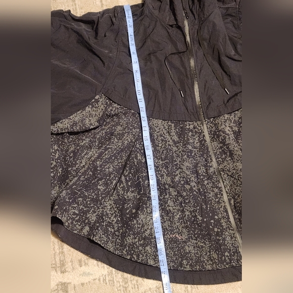 Lululemon Ride And Reflect Soulcycle Jacket. Size XS/S. Great Condition. - Picture 6 of 7